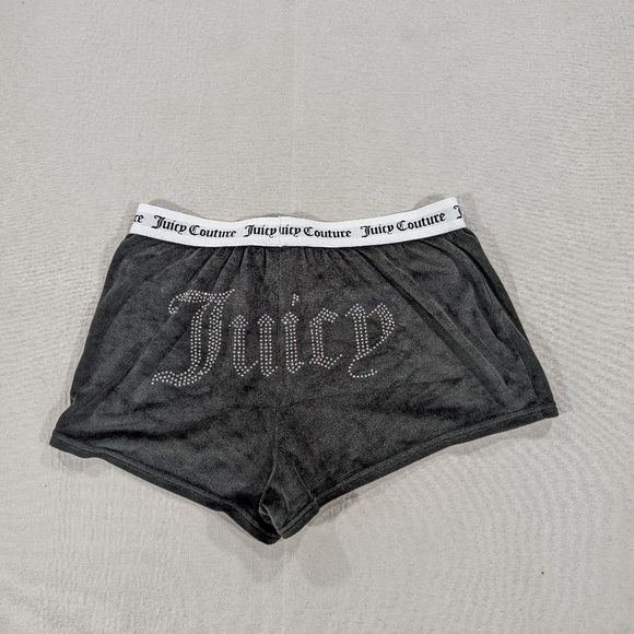 Vintage Juicy Couture Womens Size M Velour Velvet Shorts Black Y2K - Picture 2 of 12